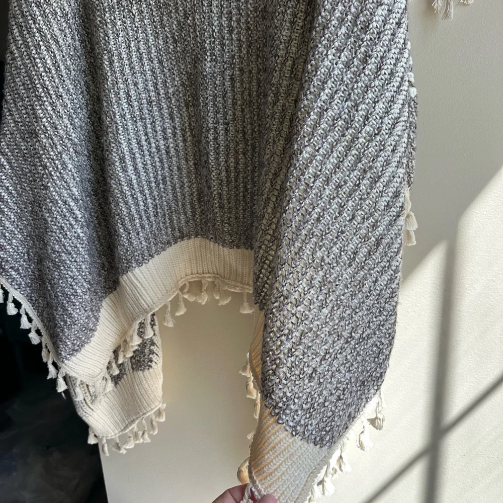 Anthropologie Black and Cream Knit Poncho - Picture 10 of 13